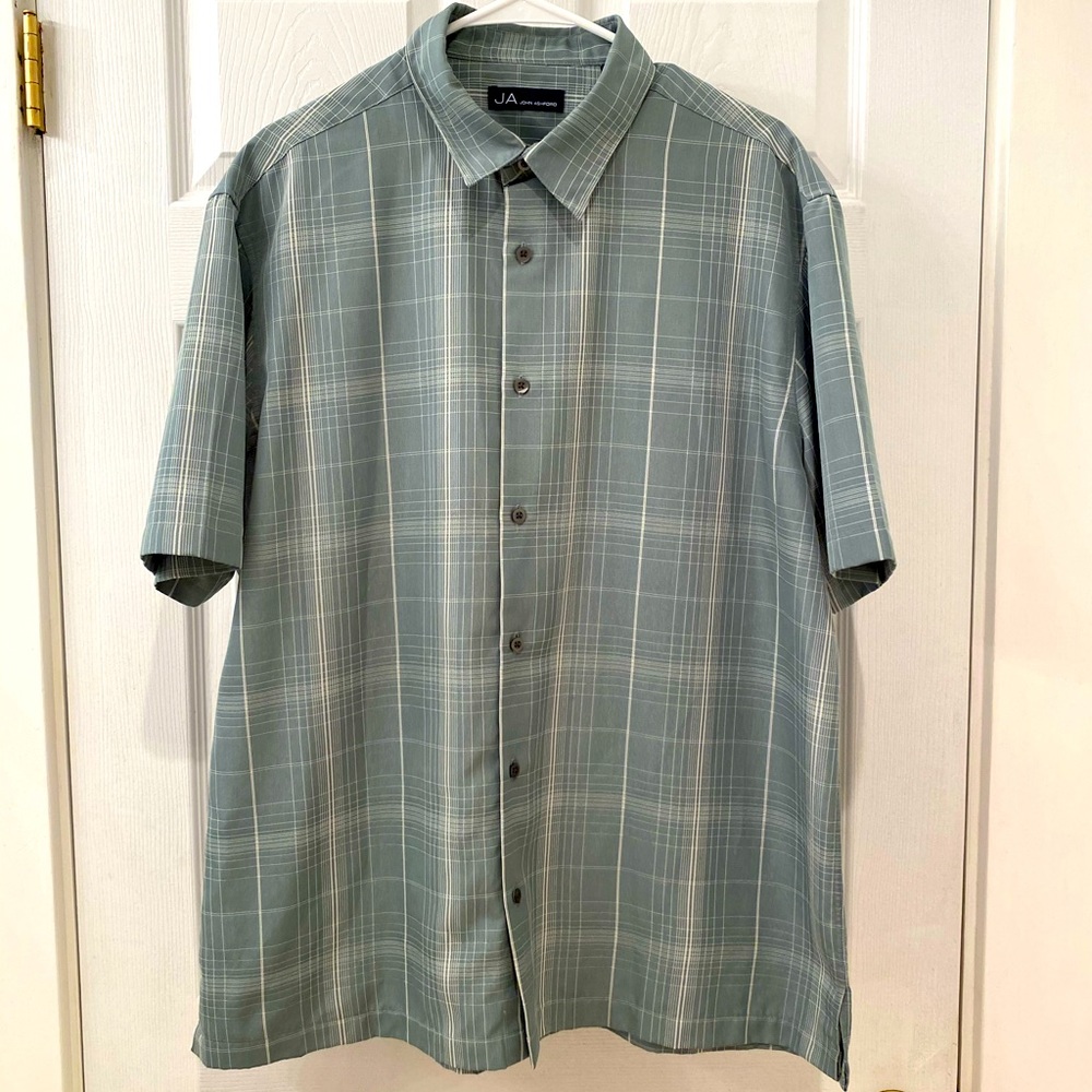 Men’s button down shirt